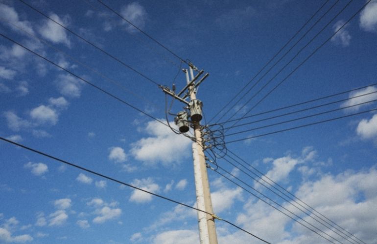 grid utility powerline stock Illinois rule changes will simplify solar + storage interconnection