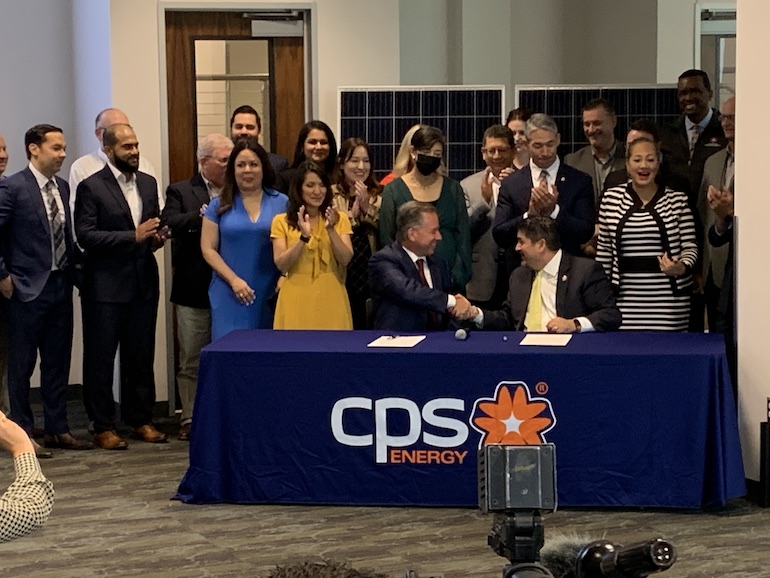 CPS Energy texas San Antonio municipal utility signs PPA for new 300-MW solar project