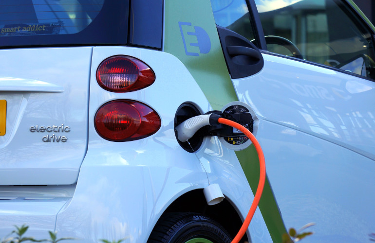 electric vehicle stock ev EV charging network will be powered by 75-MW solar project