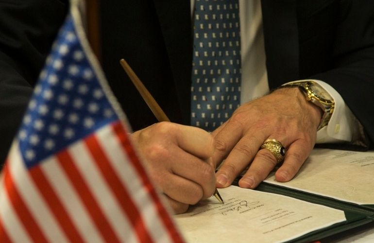 john bel edwards signature 19 bipartisan governors ask Commerce to speed solar panel investigation