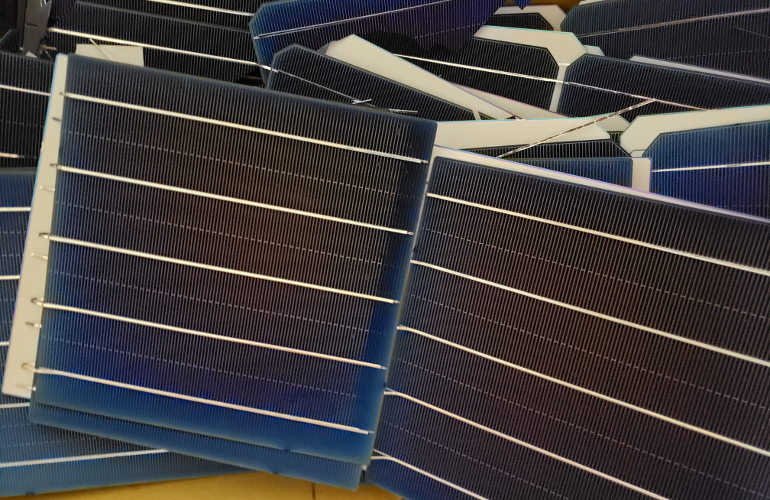 stock spw recycle solar cells Discarded solar cells. Credit: Solar Power World