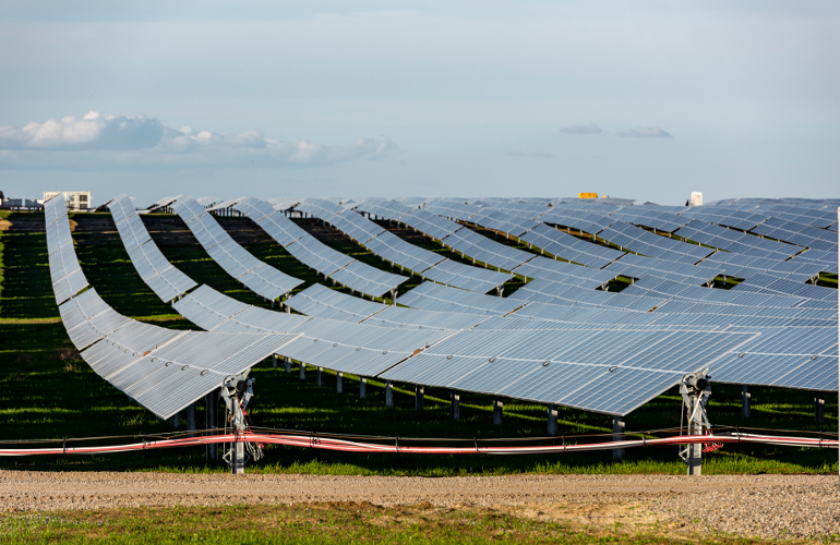 Swinerton SOLV Energy Wright Solar 237.3-MWdc Wright Solar Park project in Los Banos, California