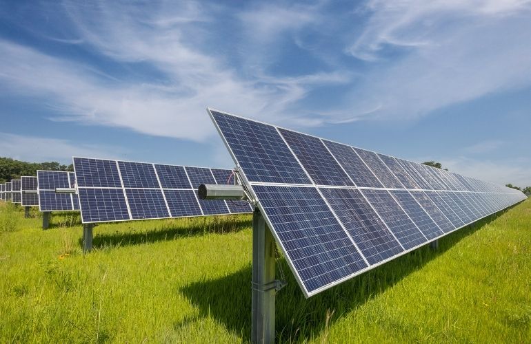 community solar featured Guest column: Patriotism demands clean energy incentives