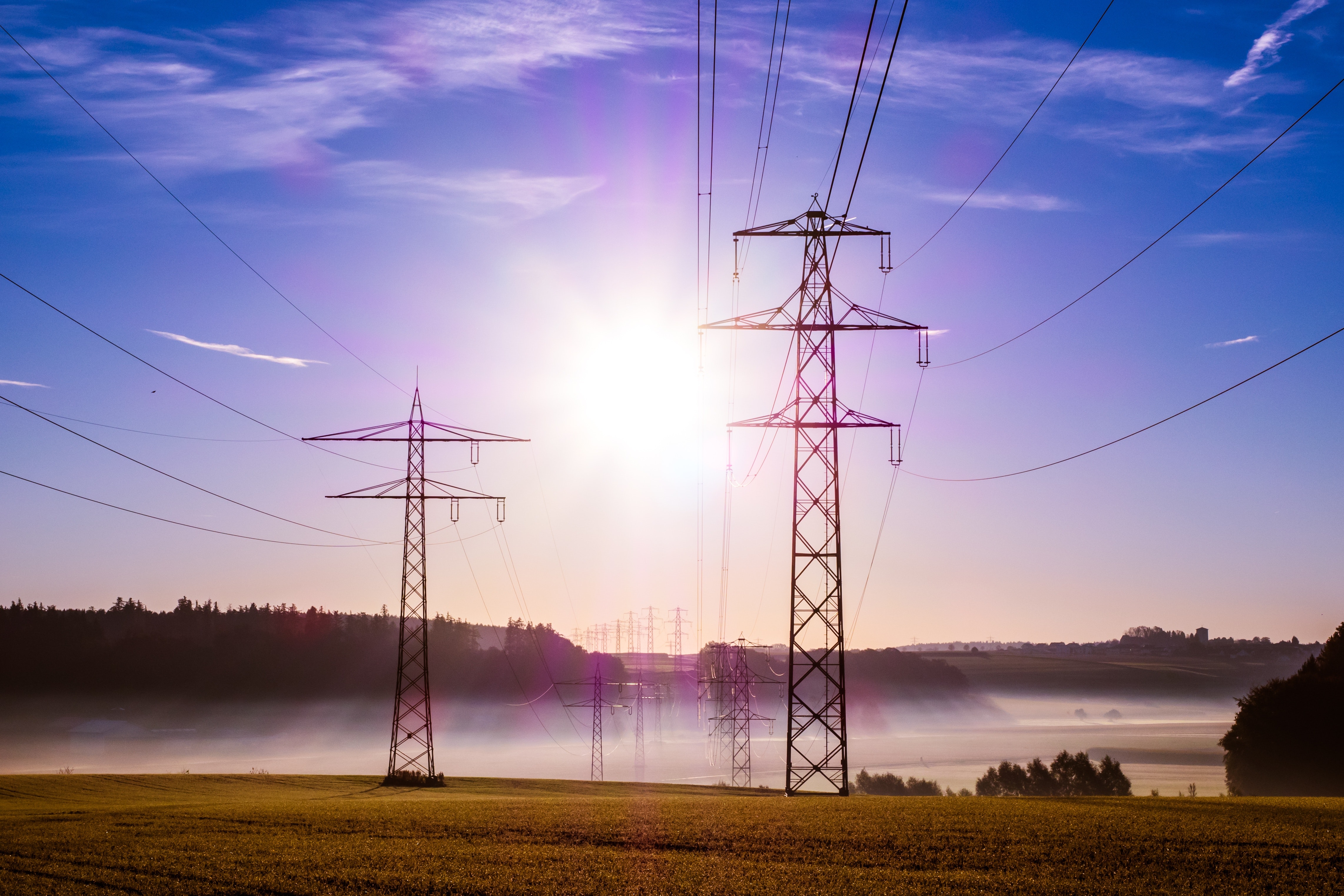 stock utility energy Report finds transmission grid upgrades would save $140 billion or more over next decade