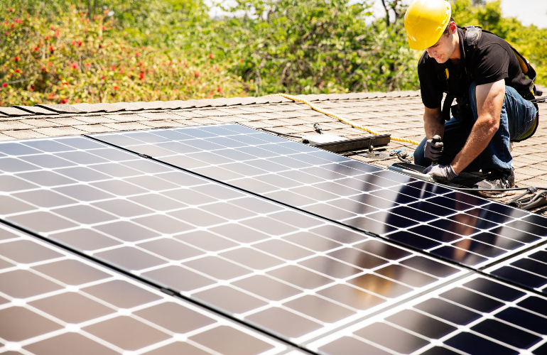 LG INSTALLER ROOF AC LG to exit solar panel manufacturing and close Alabama plant